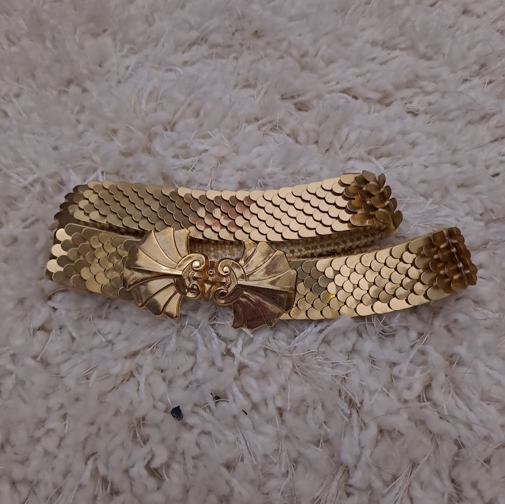 Gold stretch metal vintage belt 25-44" - Picture 3 of 4